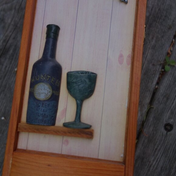 Wood Wine Bottle Carrying Box w/ Rope Handle with Corkscrew & Wine Bottle Design - Picture 3 of 16